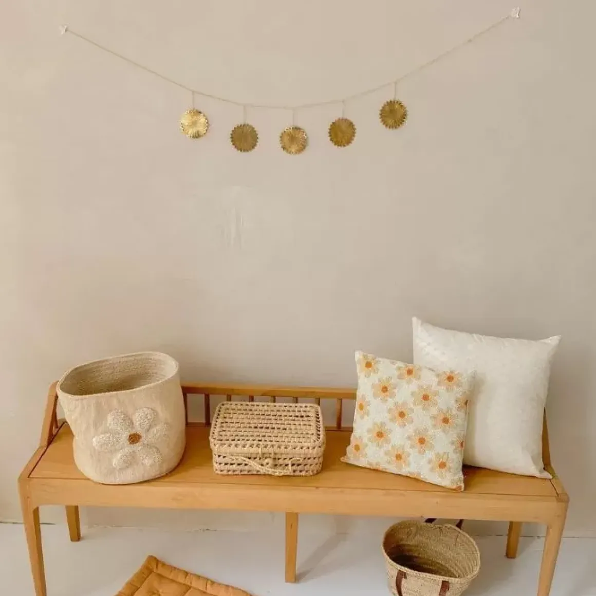 A La Slinger Daisy Goud