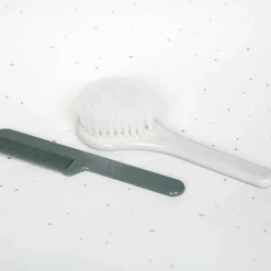 Baby Borstel & Kam Sage Green Luma