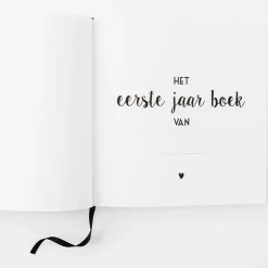 Baby'S Eerste Jaar Boek Bonjour To You
