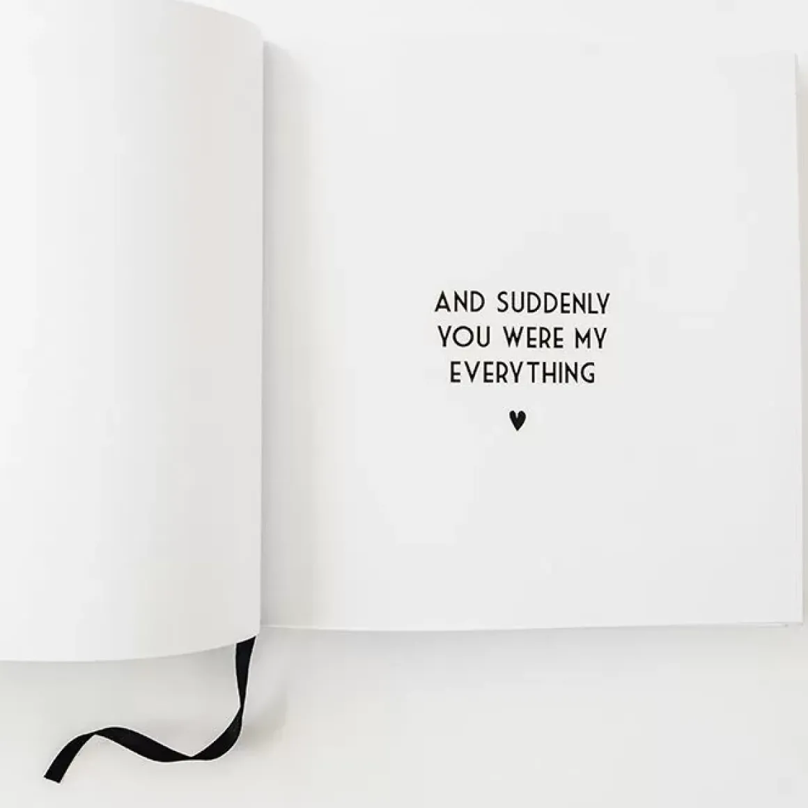 Baby'S Eerste Jaar Boek Bonjour To You