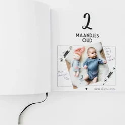 Baby'S Eerste Jaar Boek Bonjour To You