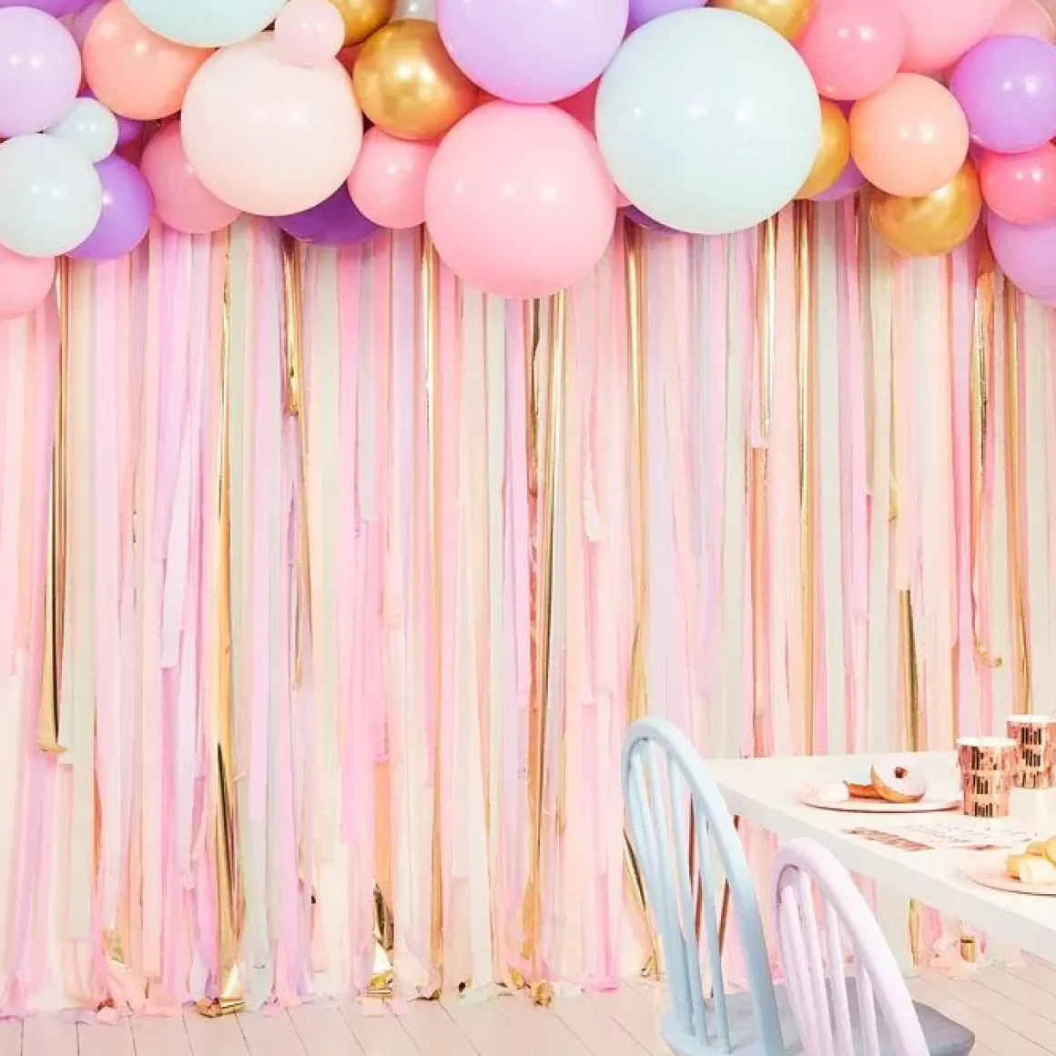 Backdrop Pastel Streamers En Ballonnen Mix It Up Ginger Ray