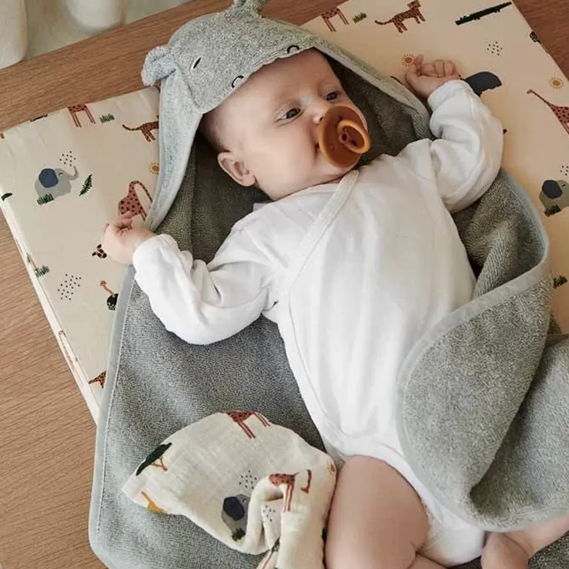 Badcape Augusta Hippo Dove Blue Liewood