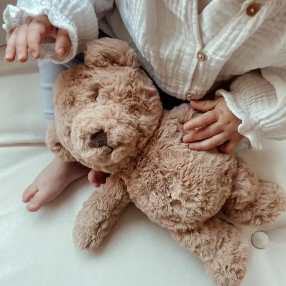 Bestel Nu De Flow Amsterdam Hartslagknuffel Lou Brown En Ervaar Ultiem Comfort!