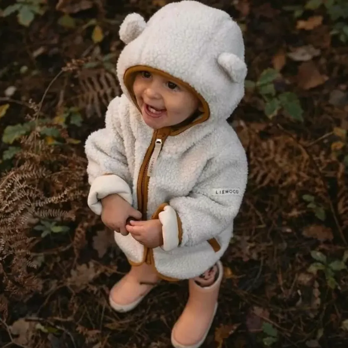 Bestel Nu De Liewood Jas Mara Pile In Sandy/Golden Caramel Mix!