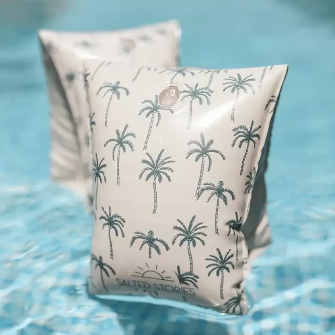 Bestel Nu De Trendy Salted Stories Zwembandjes Tropic Voor De Ultieme Zomerervaring!