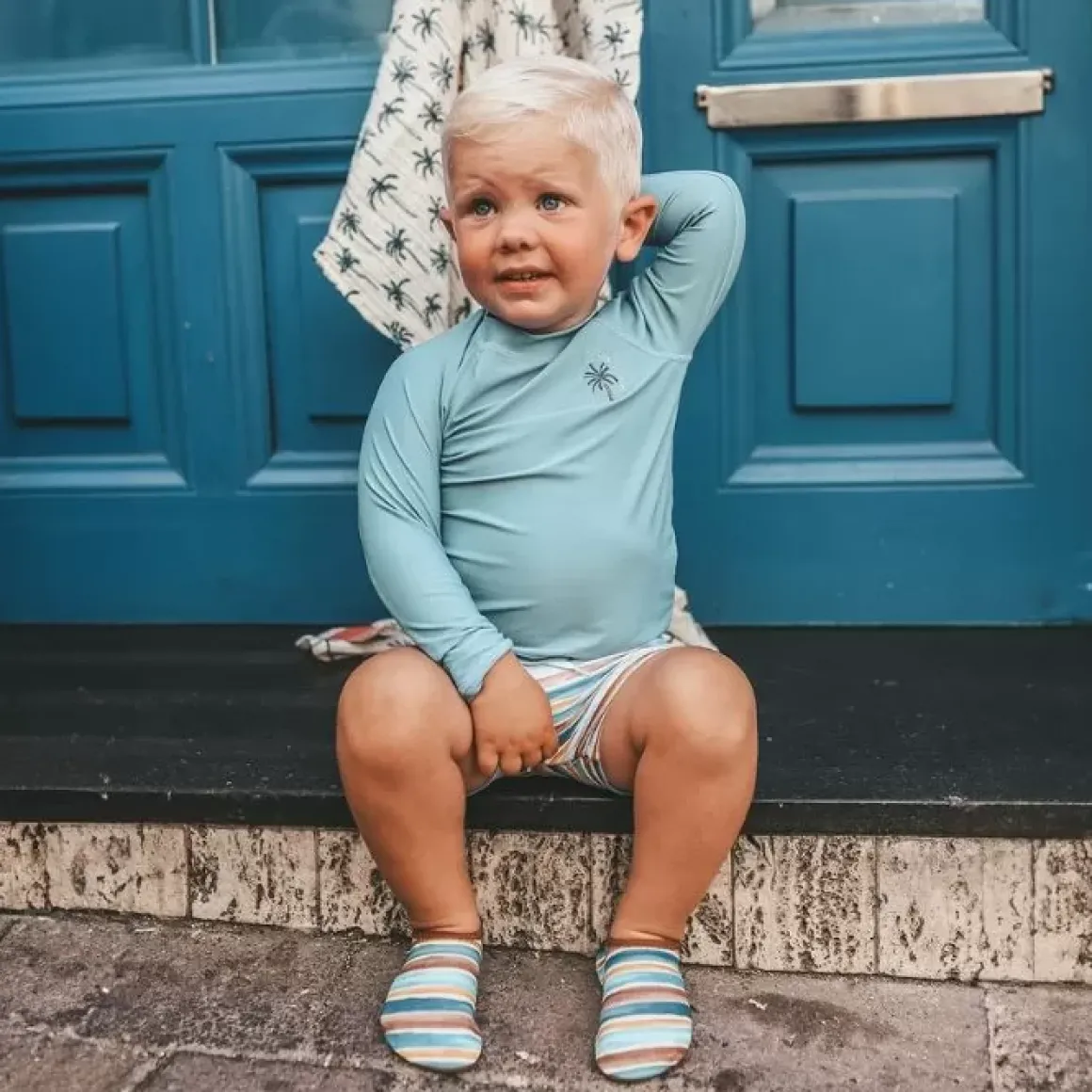 Bestel Nu Het Zwemshirt Sverre Solid Dusk Blue Van Salted Stories