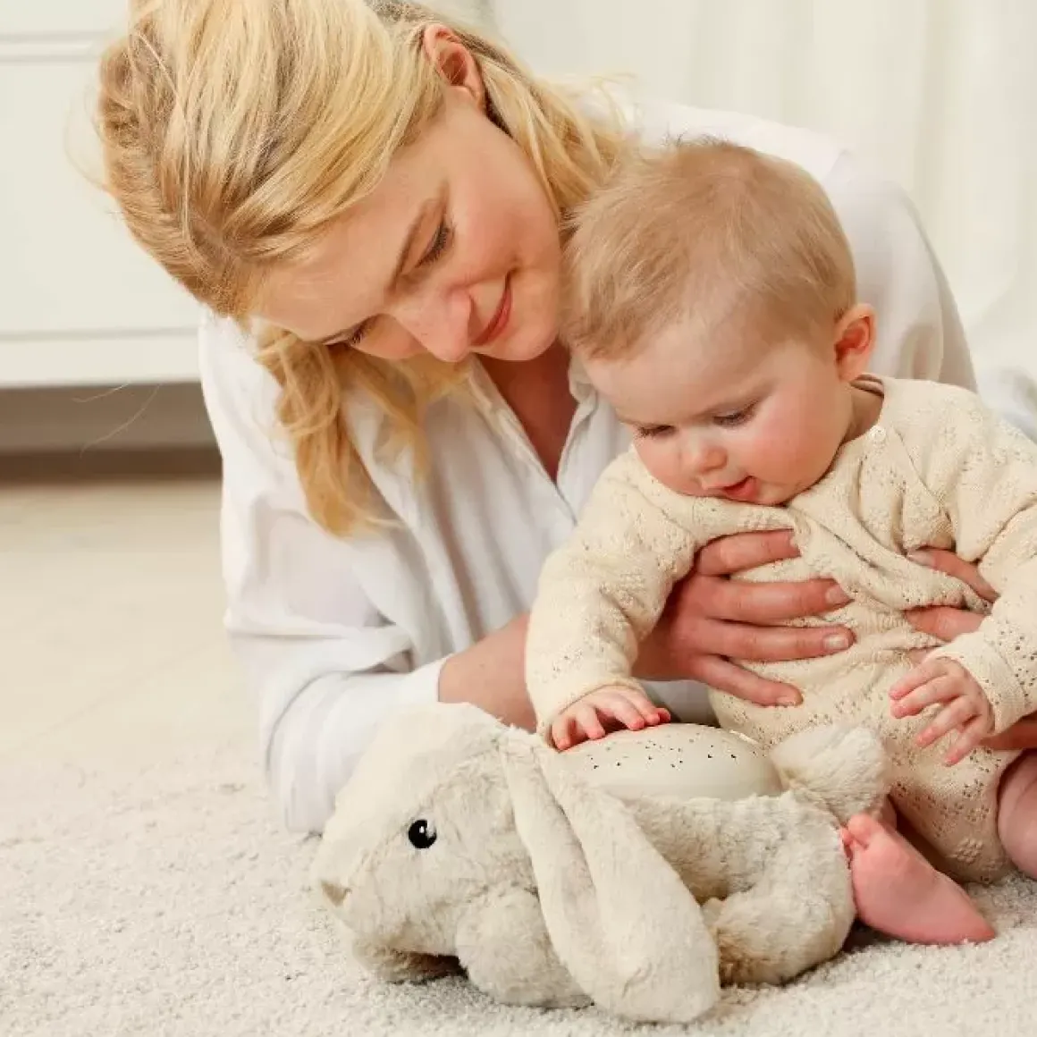 Cloud.B Knuffel Met Projector Bunny