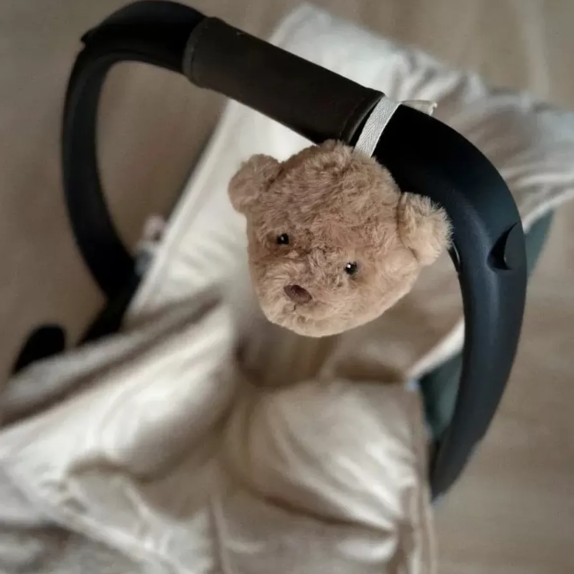 Flow Amsterdam Hartslagknuffel Lou Brown Bestellen - Perfect Voor Onderweg