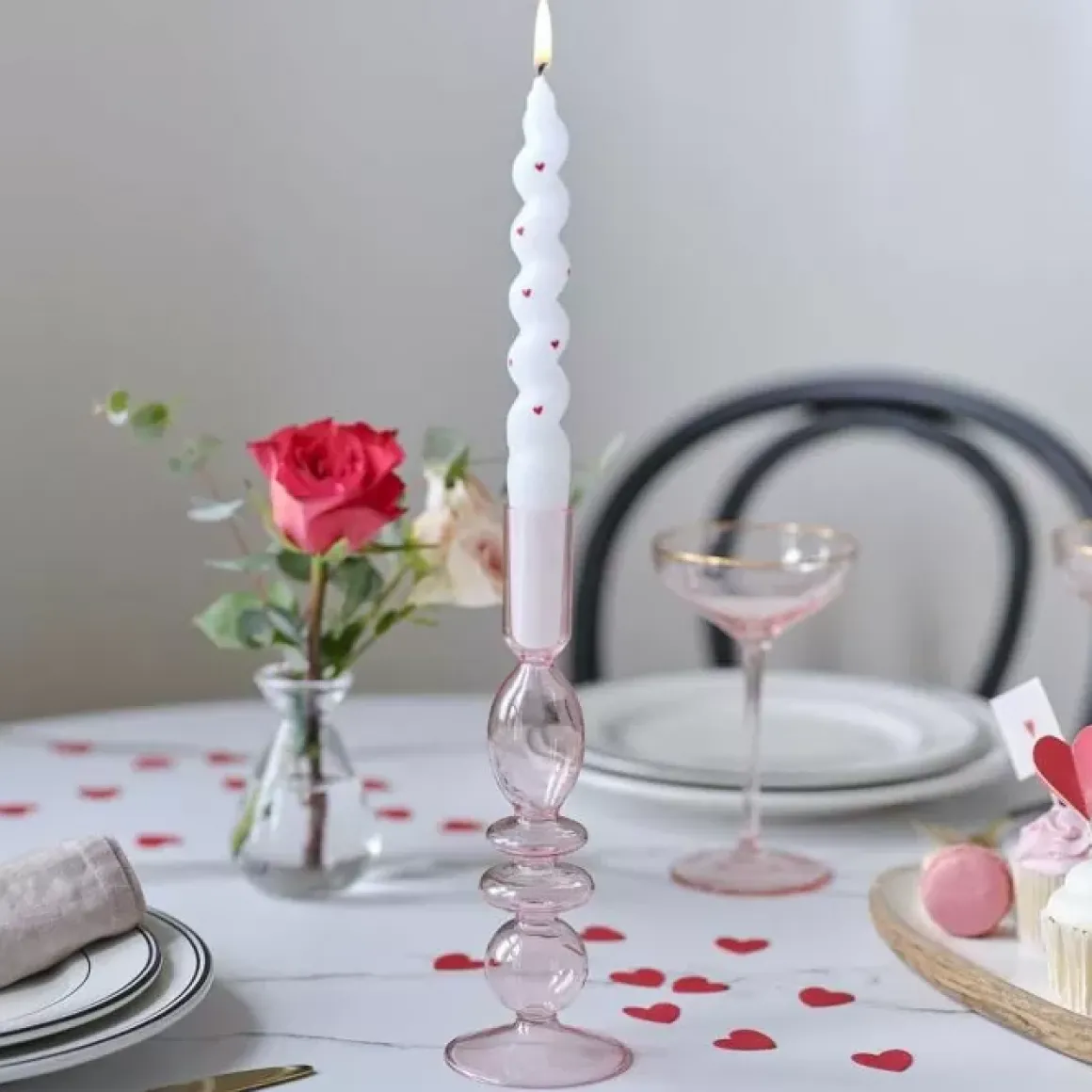 Gedraaide Kaarsen Met Hartjes - Romantische Tafeldecoratie - Ginger Ray