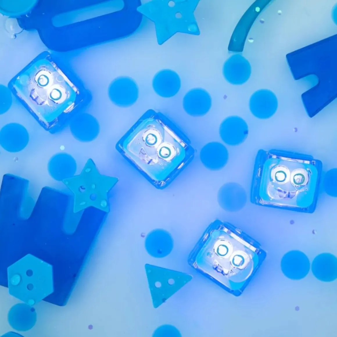 Glo Pals Light Up Cubes Blair Blauw