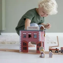 Houten Brandweerkazerne Little Dutch