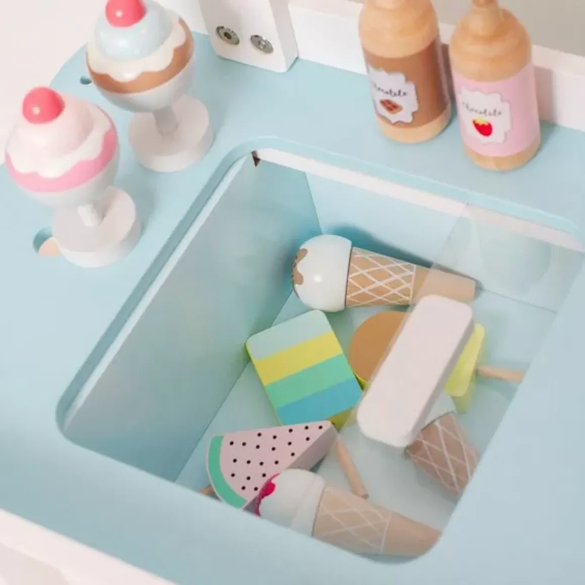 Houten Ijskraam Op Wielen Jabadabado