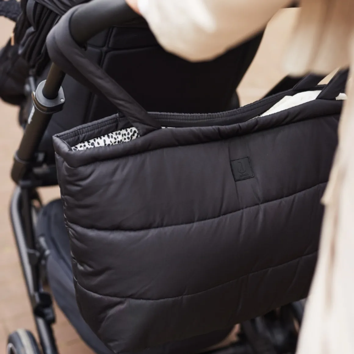 Jollein Luiertas Puffed Zwart