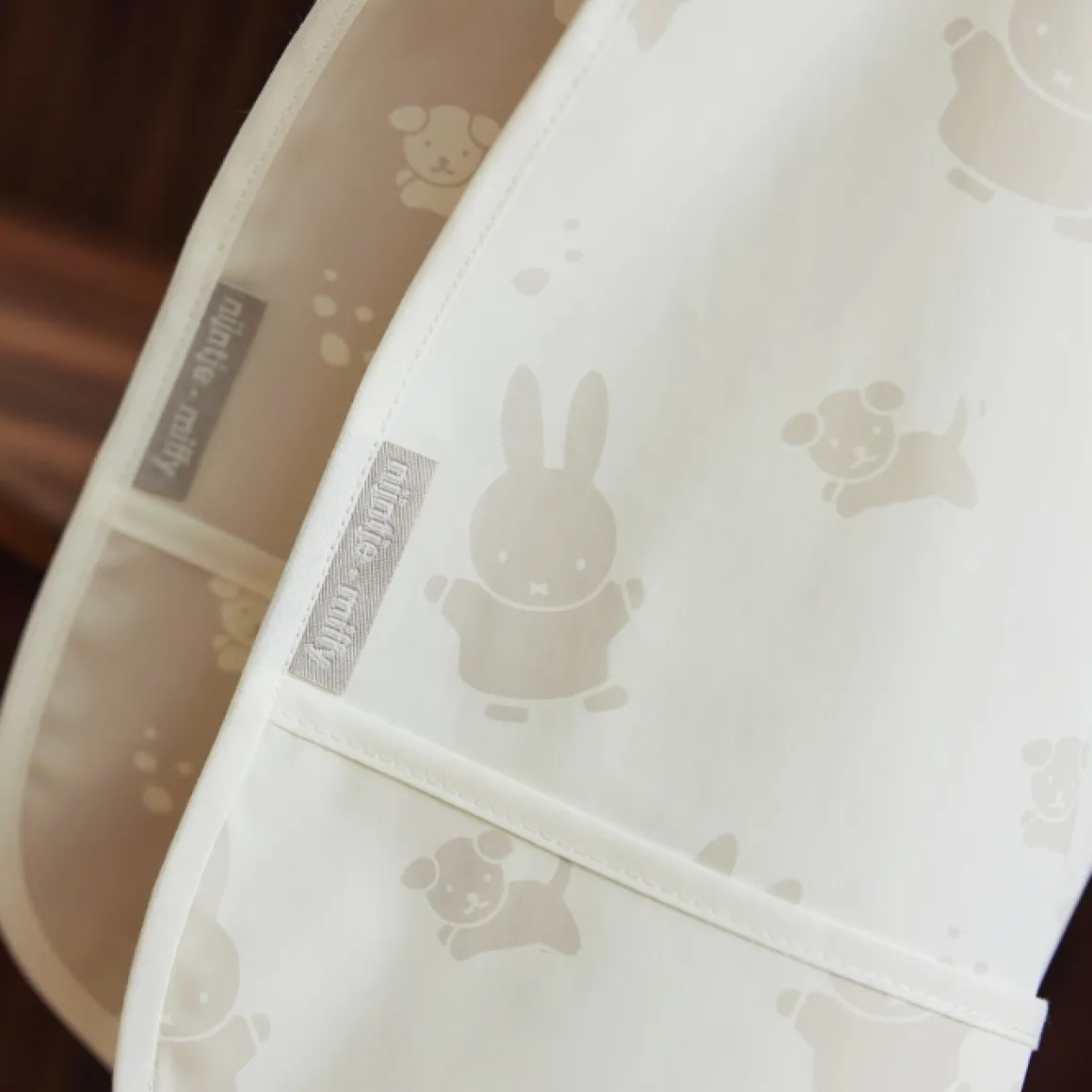 Jollein X Nijntje Waterproof Slabben Nougat (2St)