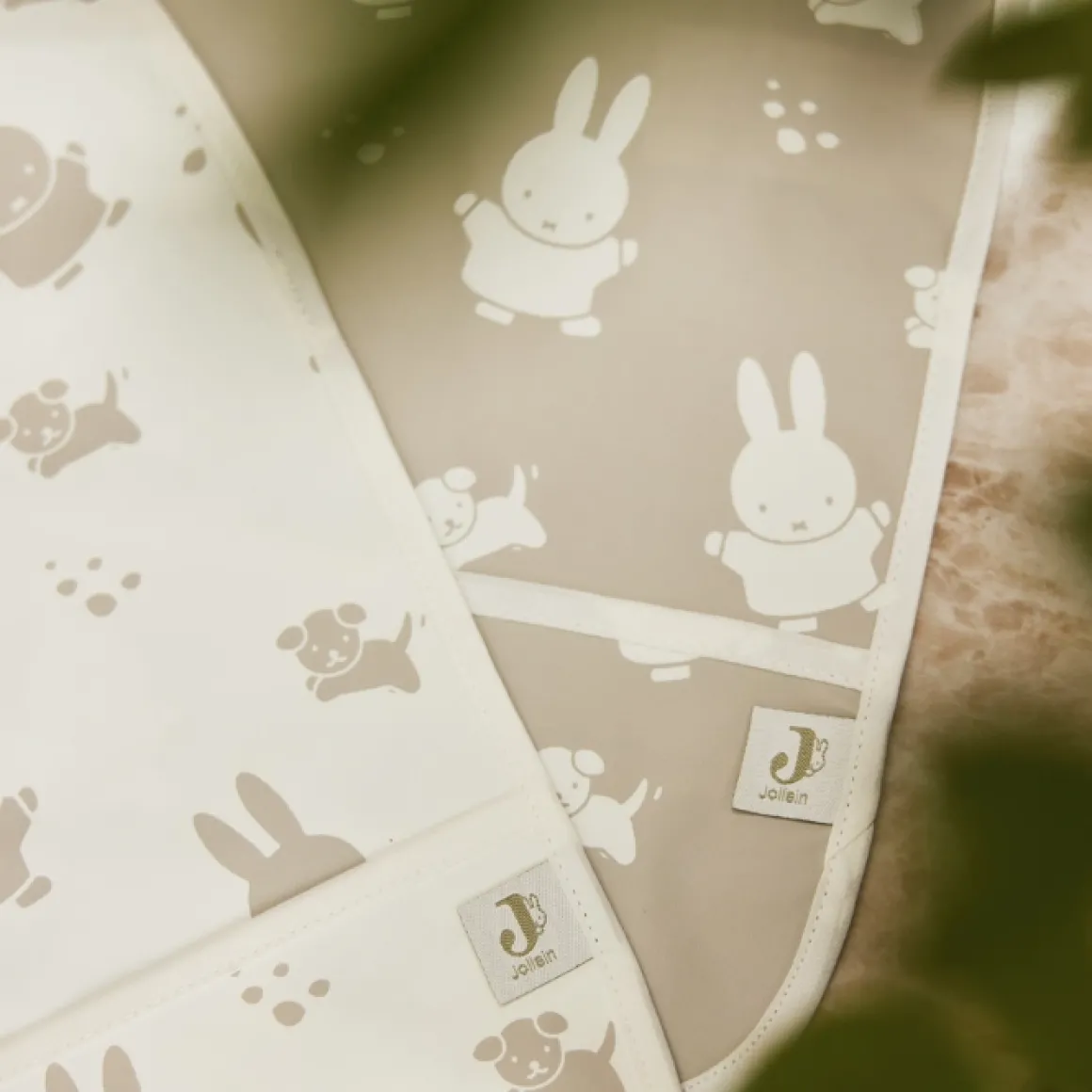 Jollein X Nijntje Waterproof Slabben Nougat (2St)