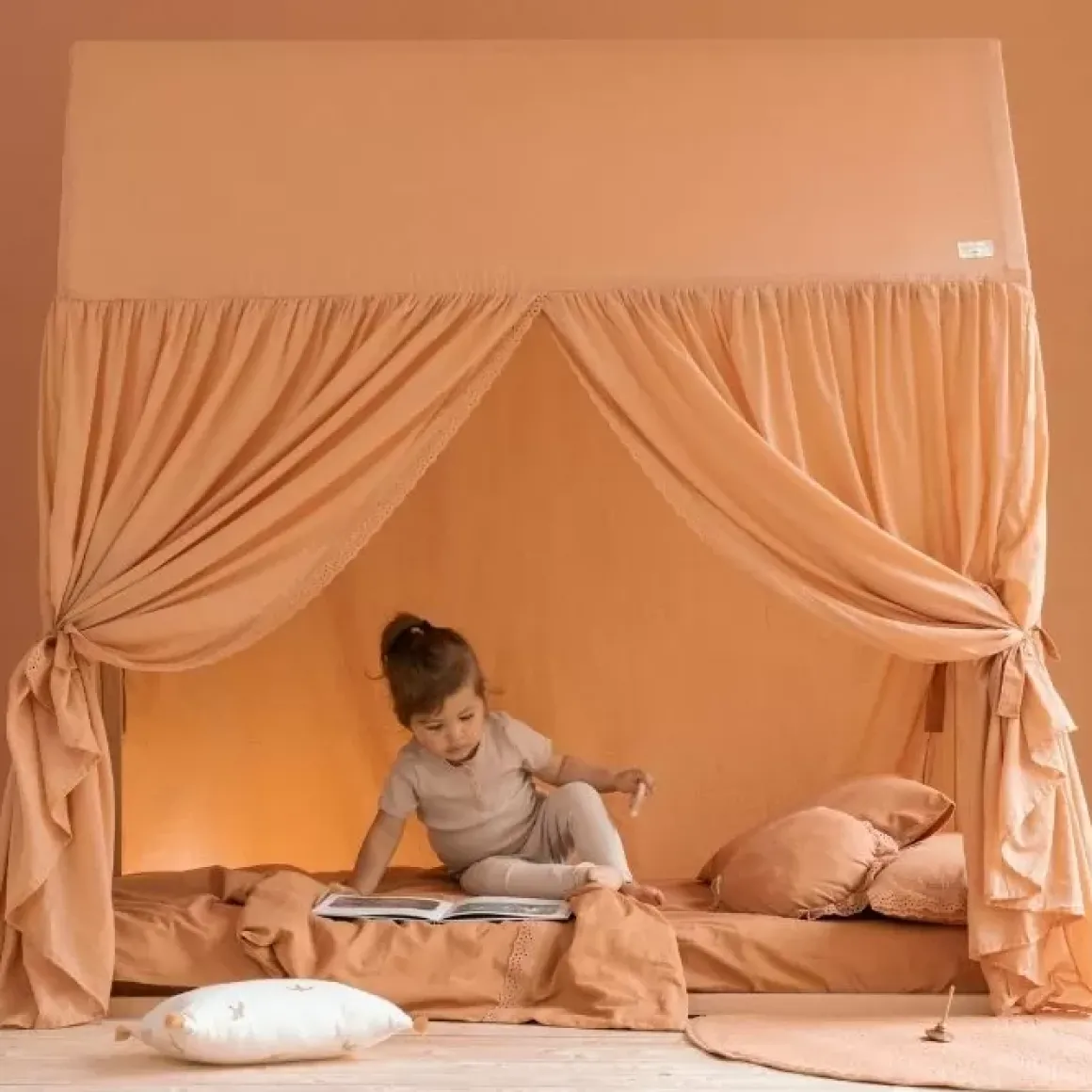 Juniorbed Vera Huisje Seinna Brown Nobodinoz