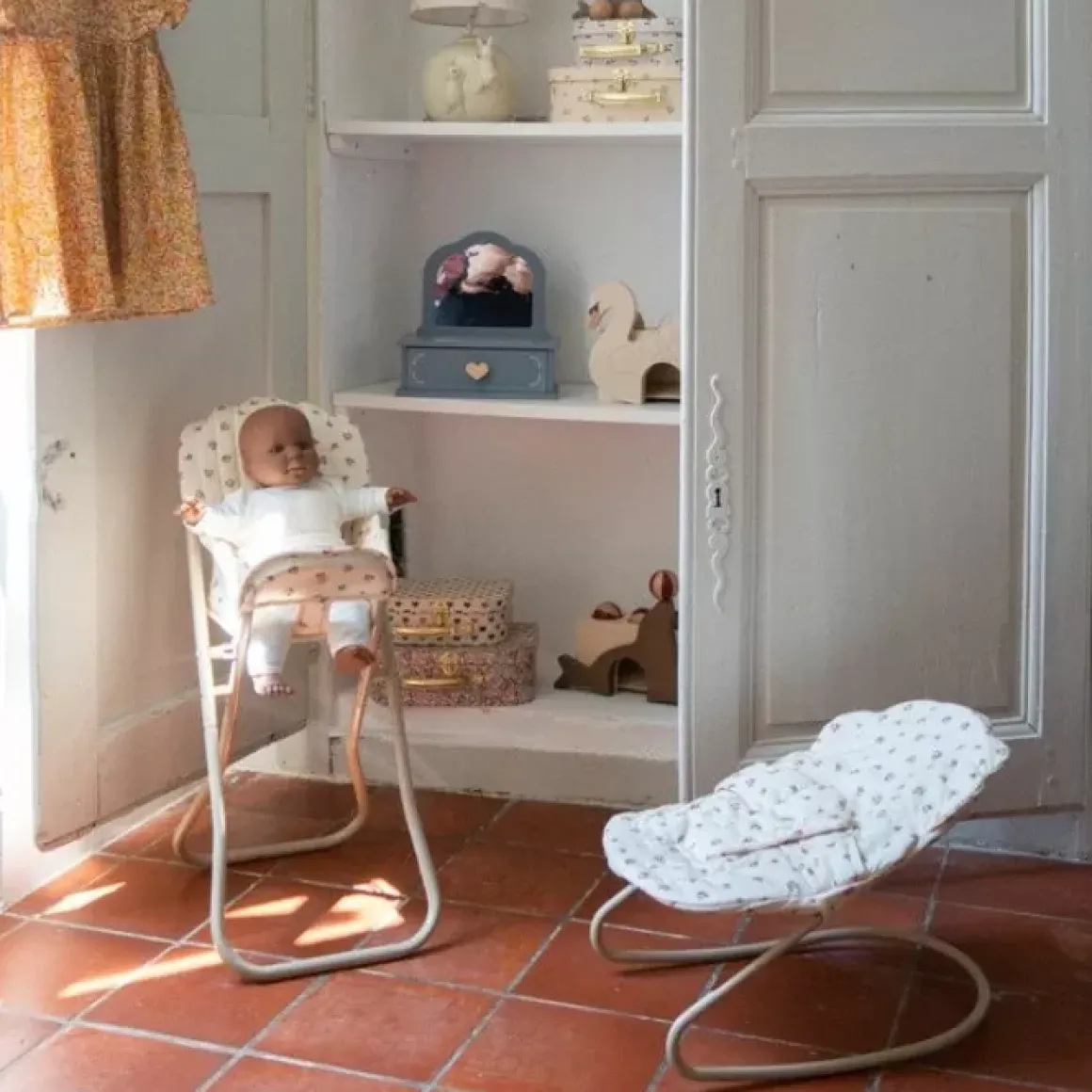 Konges Slojd Poppenwipstoeltje Peonia