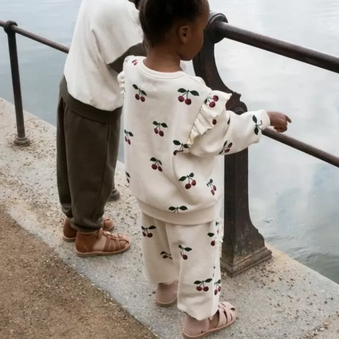 Konges Slojd Trui Lou Frill Ma Grande Cerise