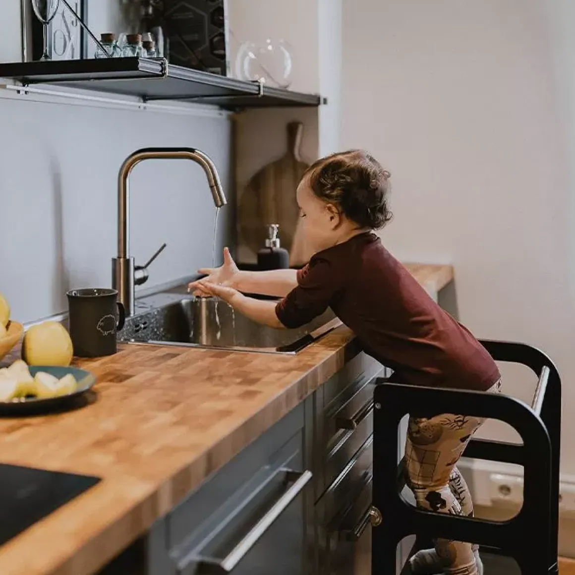 Learning Tower Step'N Sit Zwart Ette Tete