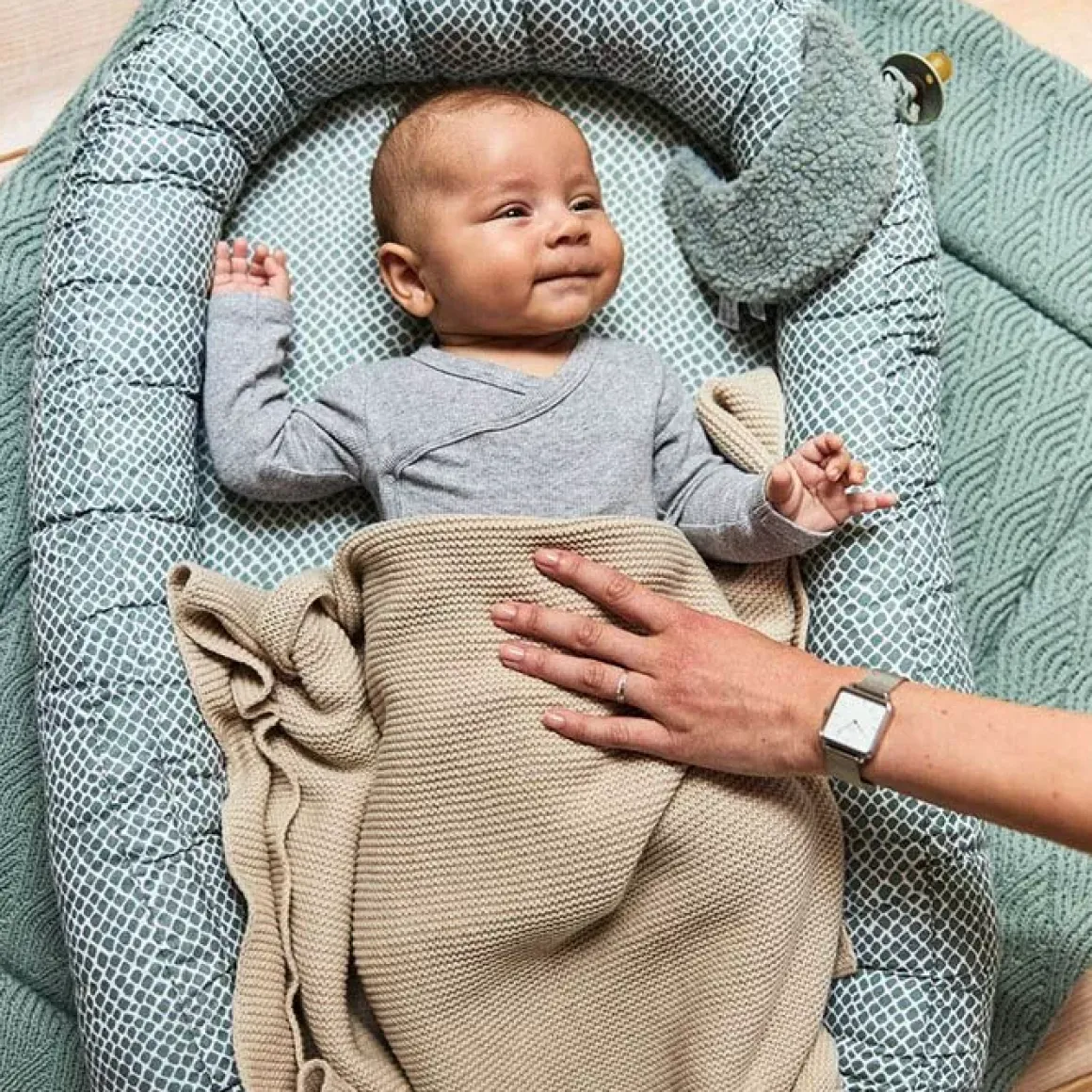 Ledikantdeken Basic Knit Nougat Jollein