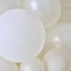 Luxe Ballonnenboog White & Cream Met Parels | Ginger Ray