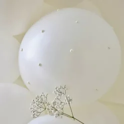 Luxe Ballonnenboog White & Cream Met Parels | Ginger Ray