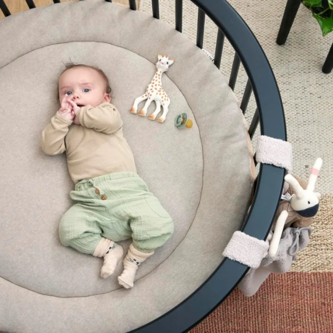 Meyco Boxkleed Rond Knit Basic Teddy Sand Melange 95Cm - Zachte En Stijlvolle Boxkleed Voor De Babykamer!