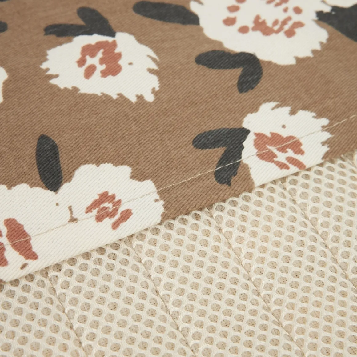 Nobodinoz Buggy Inlegger Hyde Park Camellia