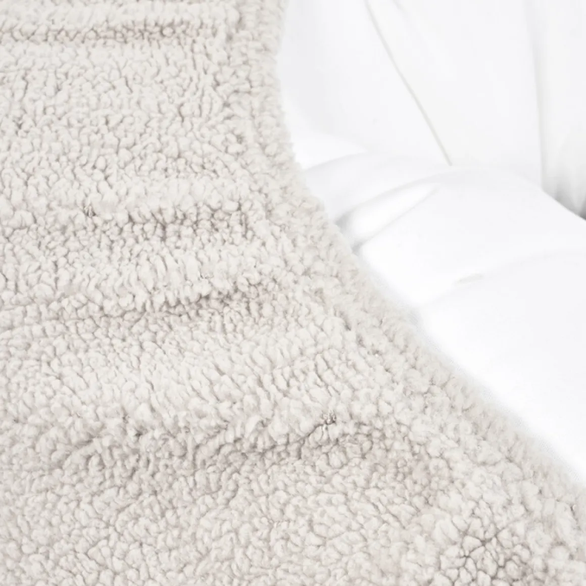 Ontspan Met Meyco Relaxhoes Voor Voedingskussen In Teddy Greige