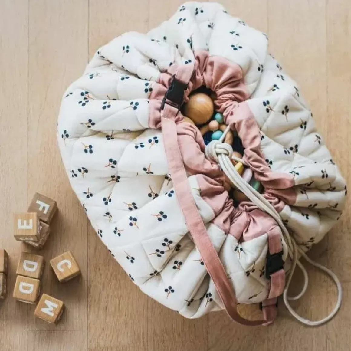 Play & Go Opbergtas En Speelmat Moulin Roty Apres La Pluie