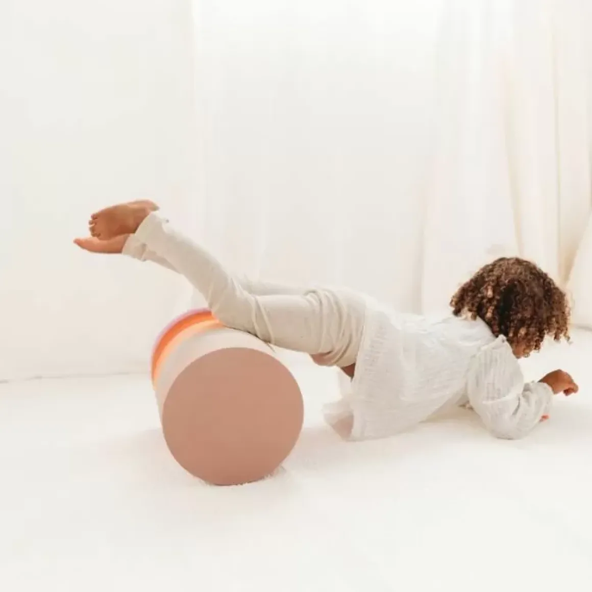 Rainbow Chair Earth Moes