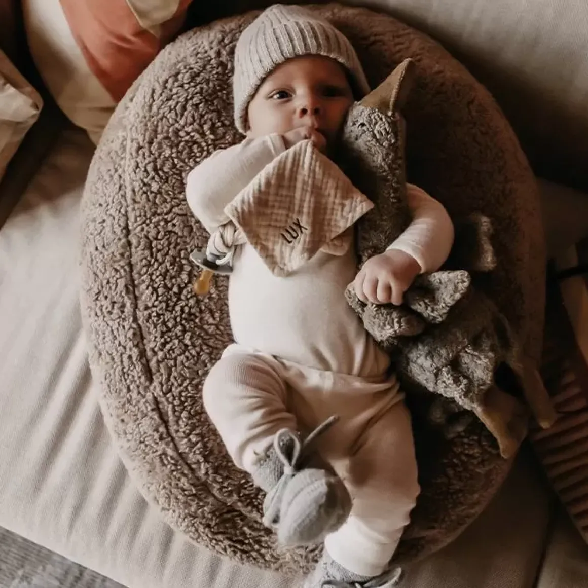 Relaxhoes Voor Voedingskussen Teddy Taupe Ilmaha