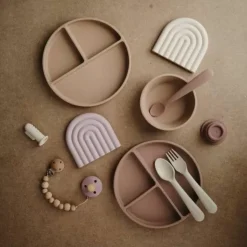 Siliconen Bord Cloudy Mauve Mushie & Co