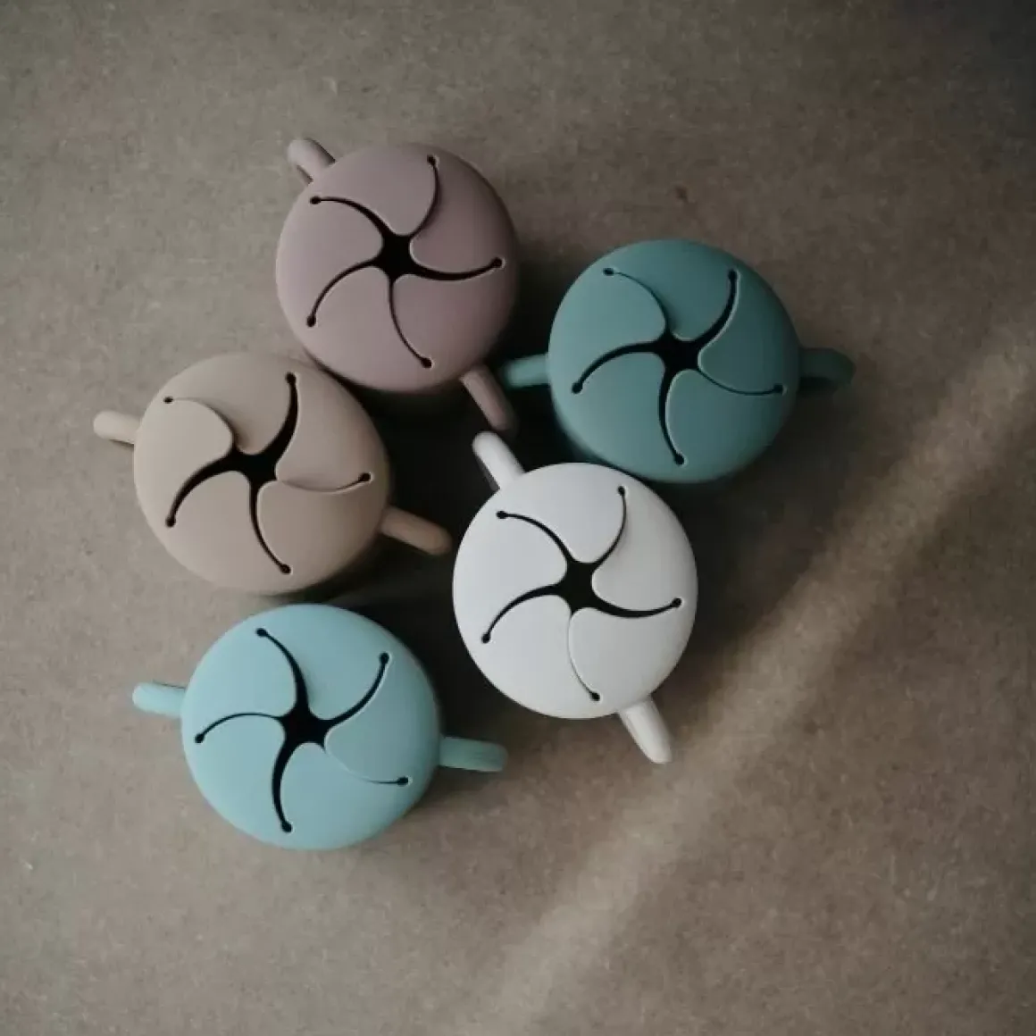 Snack Cup Cambridge Blue Mushie & Co