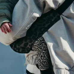 Wildride Peuter Draagzak Print Grey Leopard