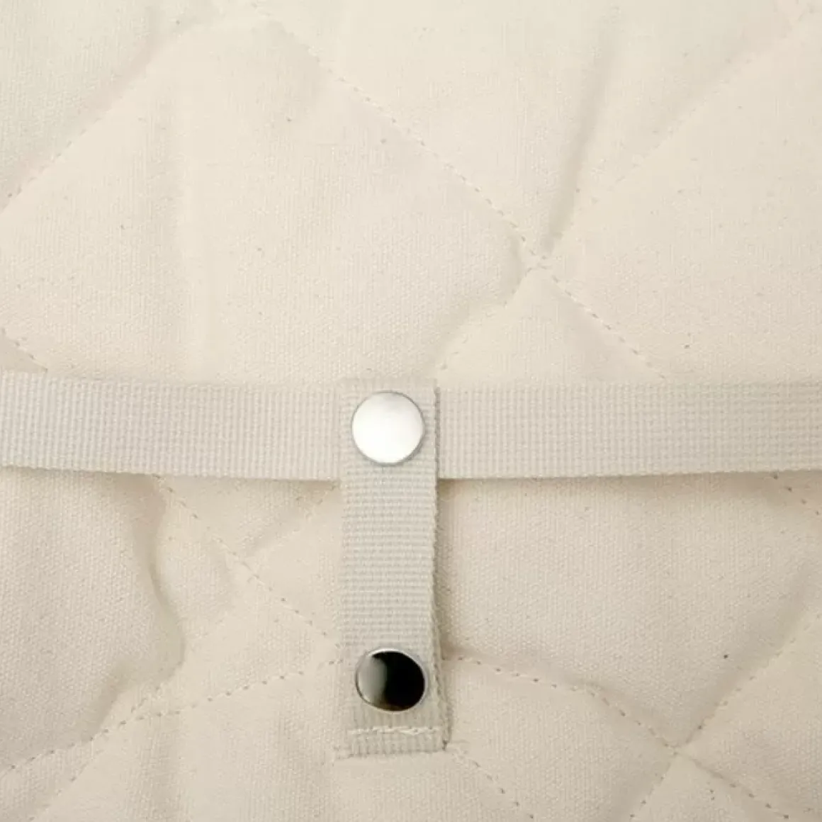 Wipstoeltje Levo Walnoothout Organic White Charlie Crane